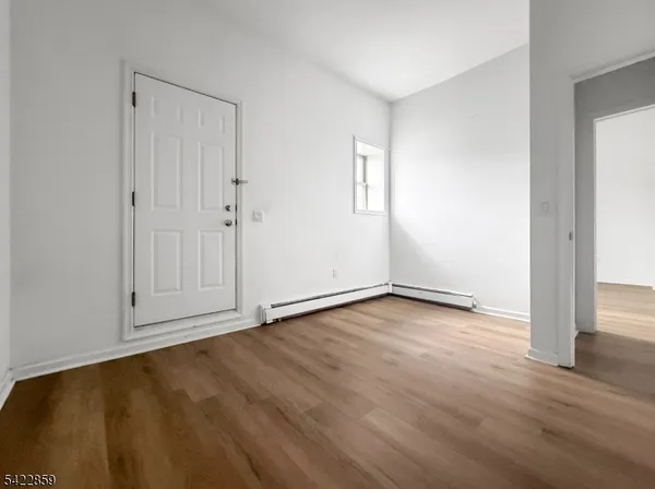 $2,095 | 403 South Main Street, Unit 201, Phillipsburg, NJ 08865