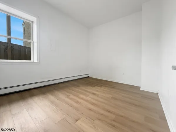 $2,095 | 403 South Main Street, Unit 201, Phillipsburg, NJ 08865