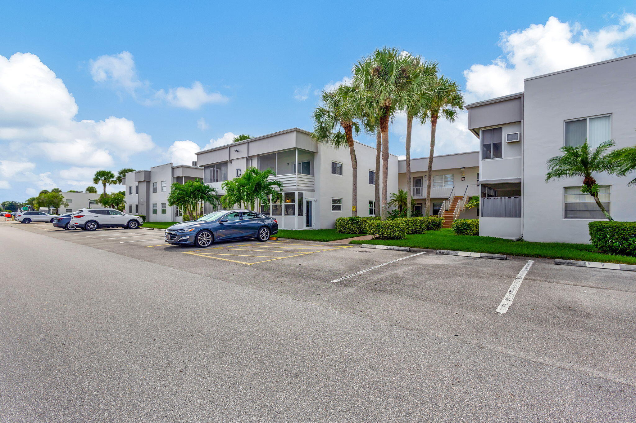 161 Normandy Lane, Unit D Delray Beach, FL 33484 - Photo 38 of 83 FRONT OF BUILDING