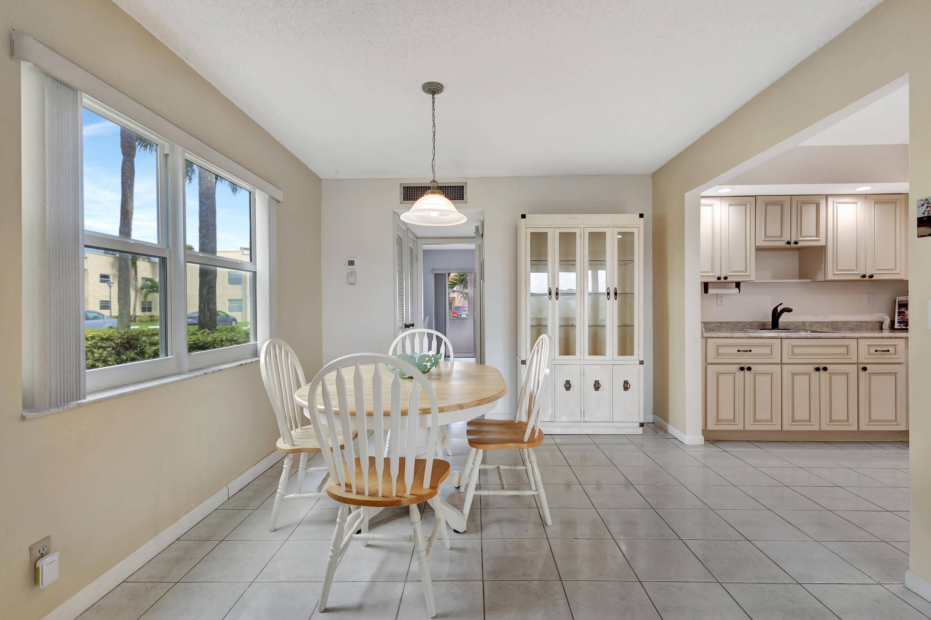 161 Normandy Lane, Unit D Delray Beach, FL 33484 - Photo 7 of 83 DINING AREA