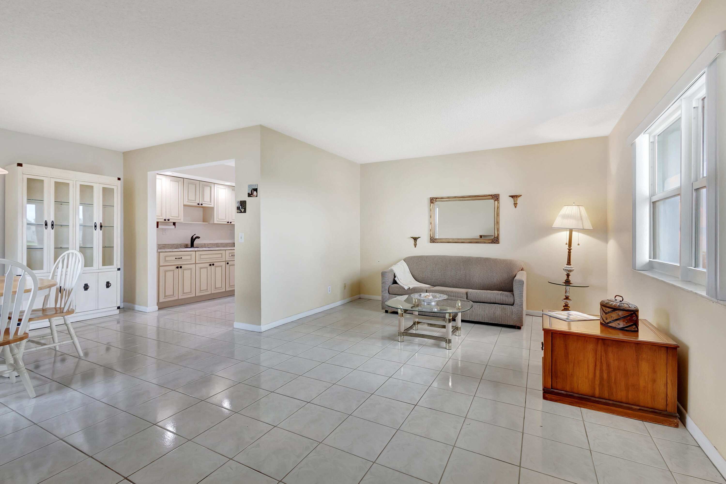 161 Normandy Lane, Unit D Delray Beach, FL 33484 - Photo 10 of 83 LARGE LIVING ROOM