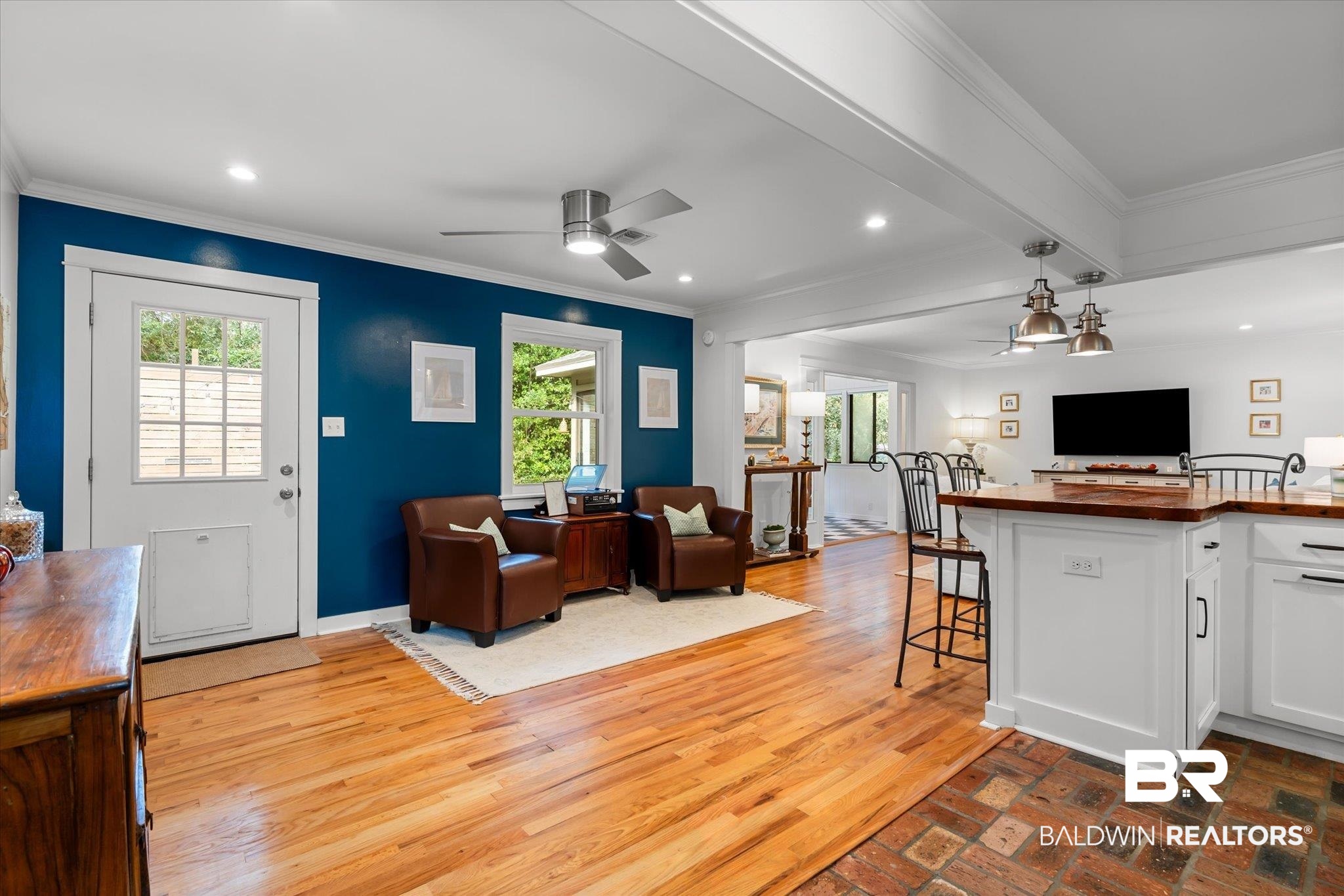 401 Camellia Court Fairhope, AL 36532 - Photo 5 of 36 Entryway to Keeping Room