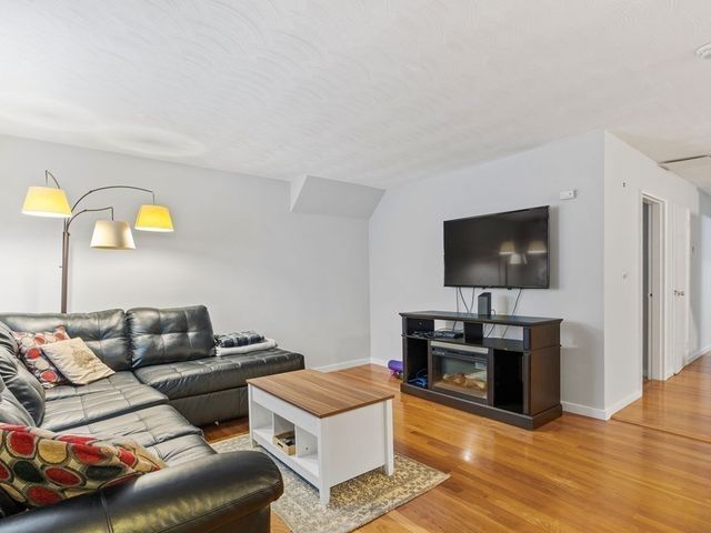 $287,900 | 28-30 Tappan Street, Unit 1, Melrose, MA 02176