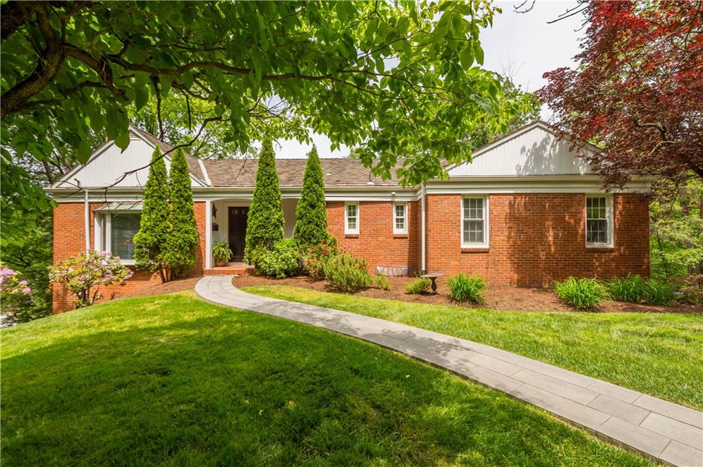 1580 Williamsburg Road Pittsburgh, PA 15243 - Photo 1 of 41 front view of a house and a yard