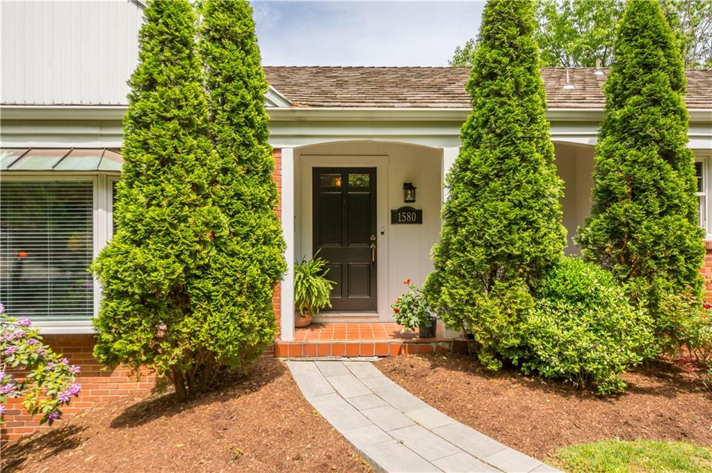 1580 Williamsburg Road Pittsburgh, PA 15243 - Photo 3 of 41