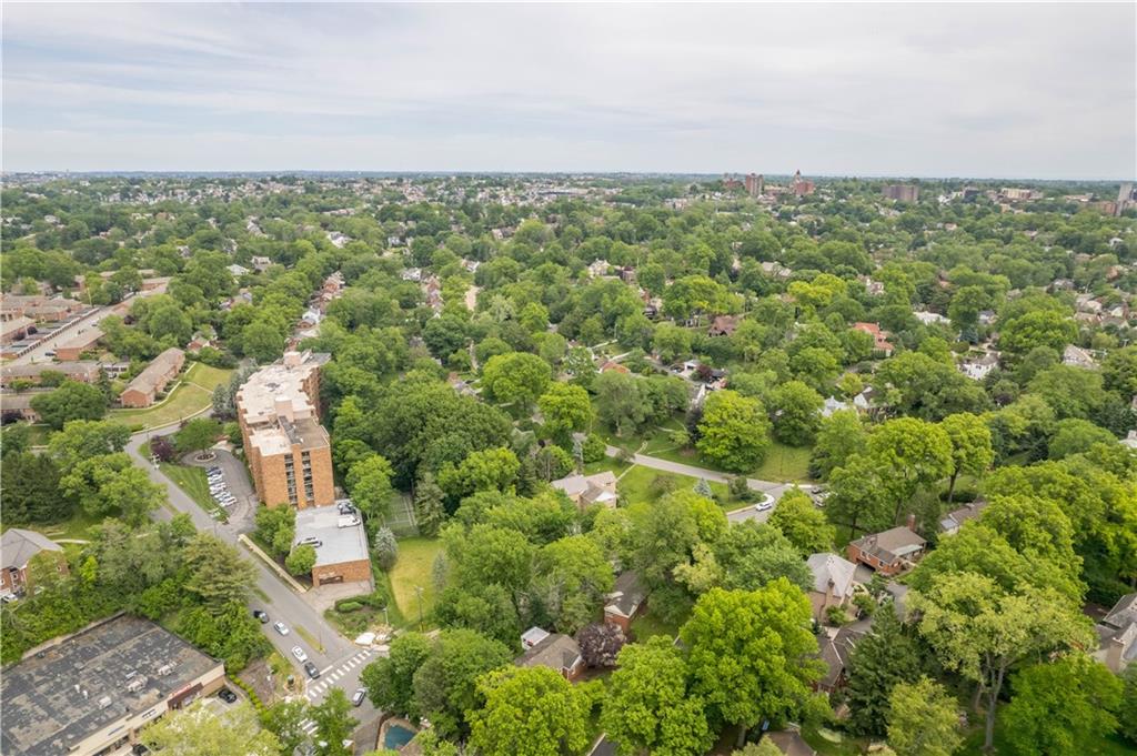 1580 Williamsburg Road Pittsburgh, PA 15243 - Photo 38 of 41 a view of a city