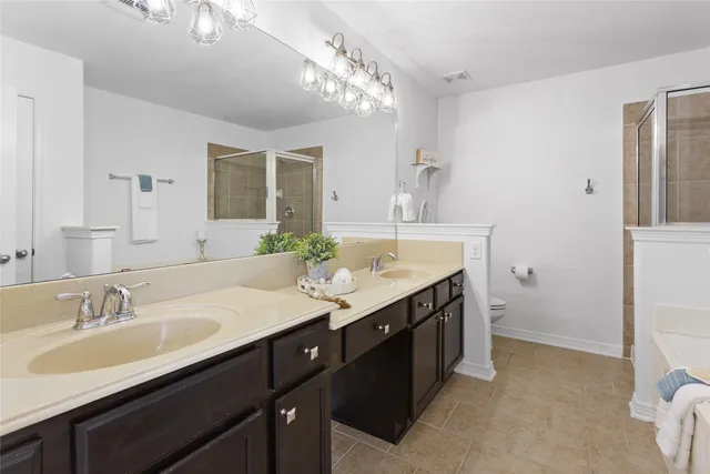 $285,000 | 2840 Sand Dune Drive Private, Seabrook, TX 77586