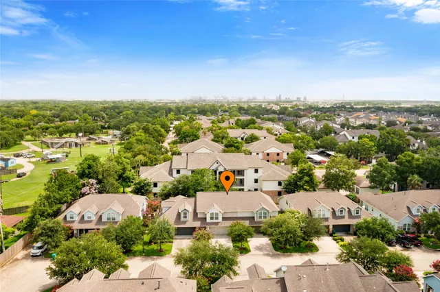 $285,000 | 2840 Sand Dune Drive Private, Seabrook, TX 77586