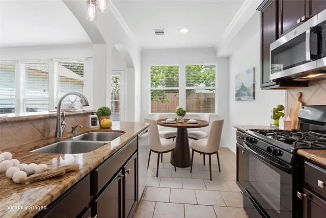 $285,000 | 2840 Sand Dune Drive Private, Seabrook, TX 77586