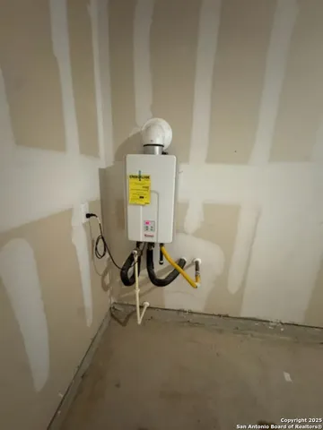 $1,600 | 4284 Thalweg Way, San Antonio, TX 78223