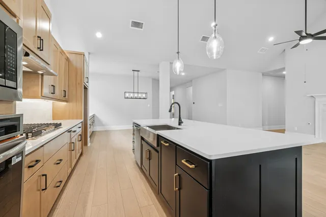 $650,000 | 1435 Columbia Grove Drive, Missouri City, TX 77459