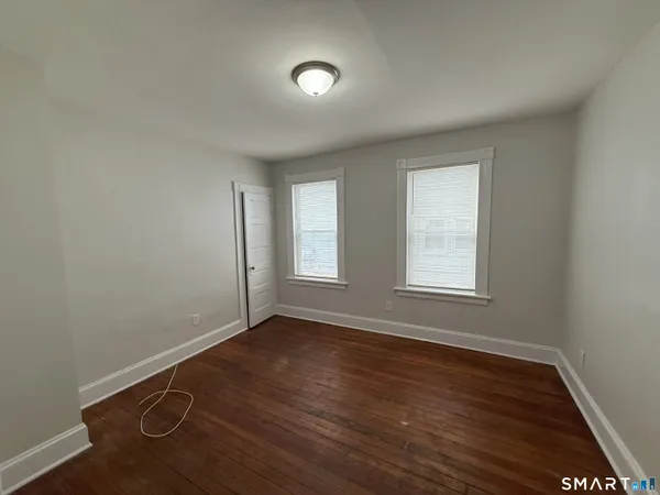$2,350 | 111-1st Fl 111-1st, Bridgeport, CT 06607