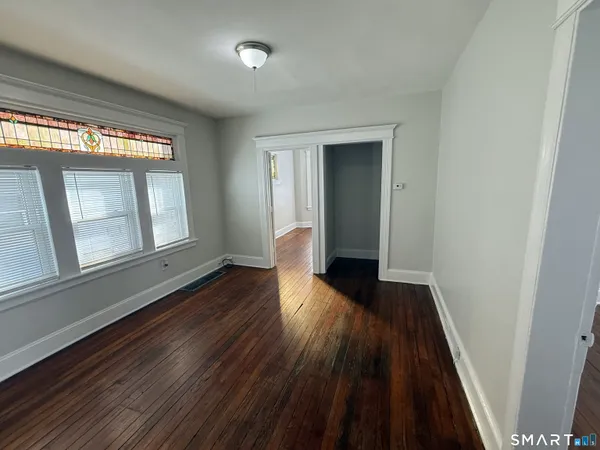 $2,350 | 111-1st Fl 111-1st, Bridgeport, CT 06607