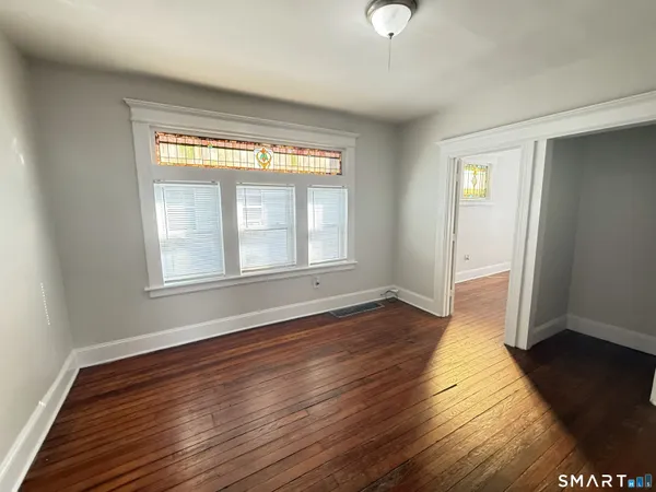 $2,350 | 111-1st Fl 111-1st, Bridgeport, CT 06607