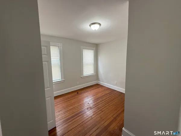 $2,350 | 111-1st Fl 111-1st, Bridgeport, CT 06607
