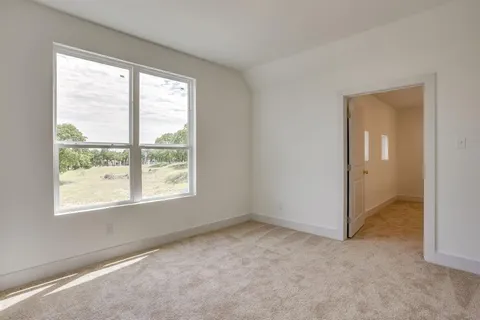 $650,000 | 247 Silver Lakes Drive, Sunset, TX 76270