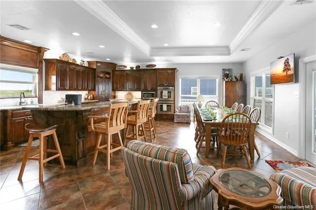 $995,000 | 145 West Harbor Drive, Lake Charles, LA 70607