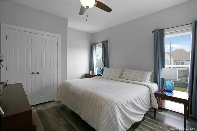 $995,000 | 145 West Harbor Drive, Lake Charles, LA 70607