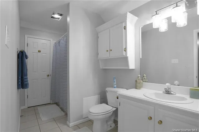 $995,000 | 145 West Harbor Drive, Lake Charles, LA 70607