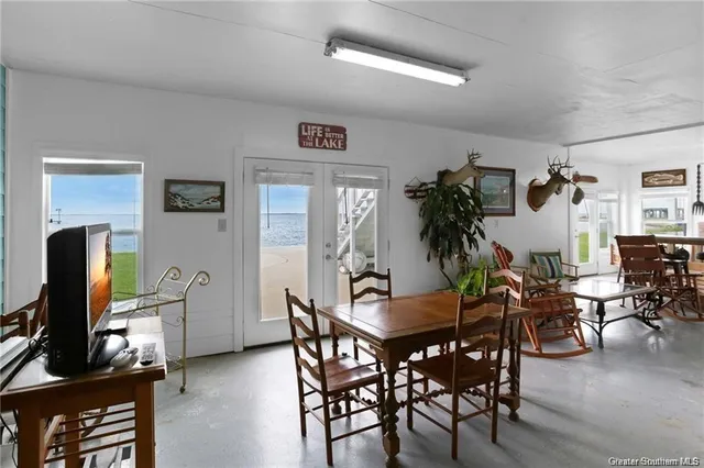 $995,000 | 145 West Harbor Drive, Lake Charles, LA 70607