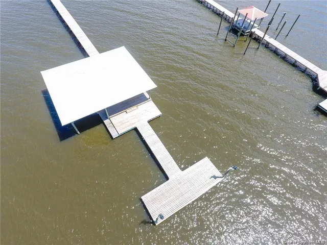 $995,000 | 145 West Harbor Drive, Lake Charles, LA 70607