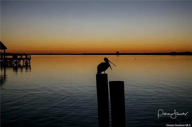 $995,000 | 145 West Harbor Drive, Lake Charles, LA 70607