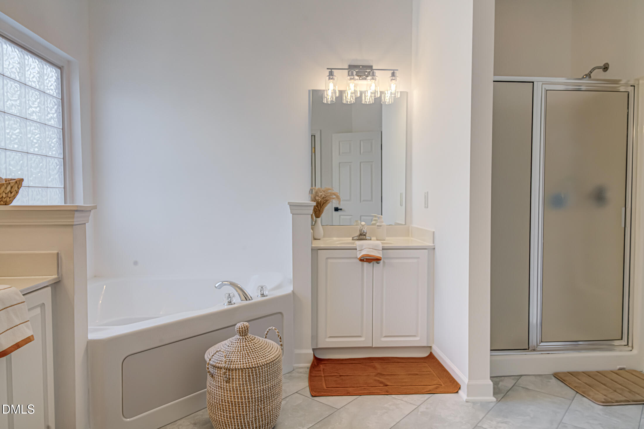 2517 Cambridge Road Burlington, NC 27215 - Photo 13 of 29 2517 Cambridge Rd Photo-21