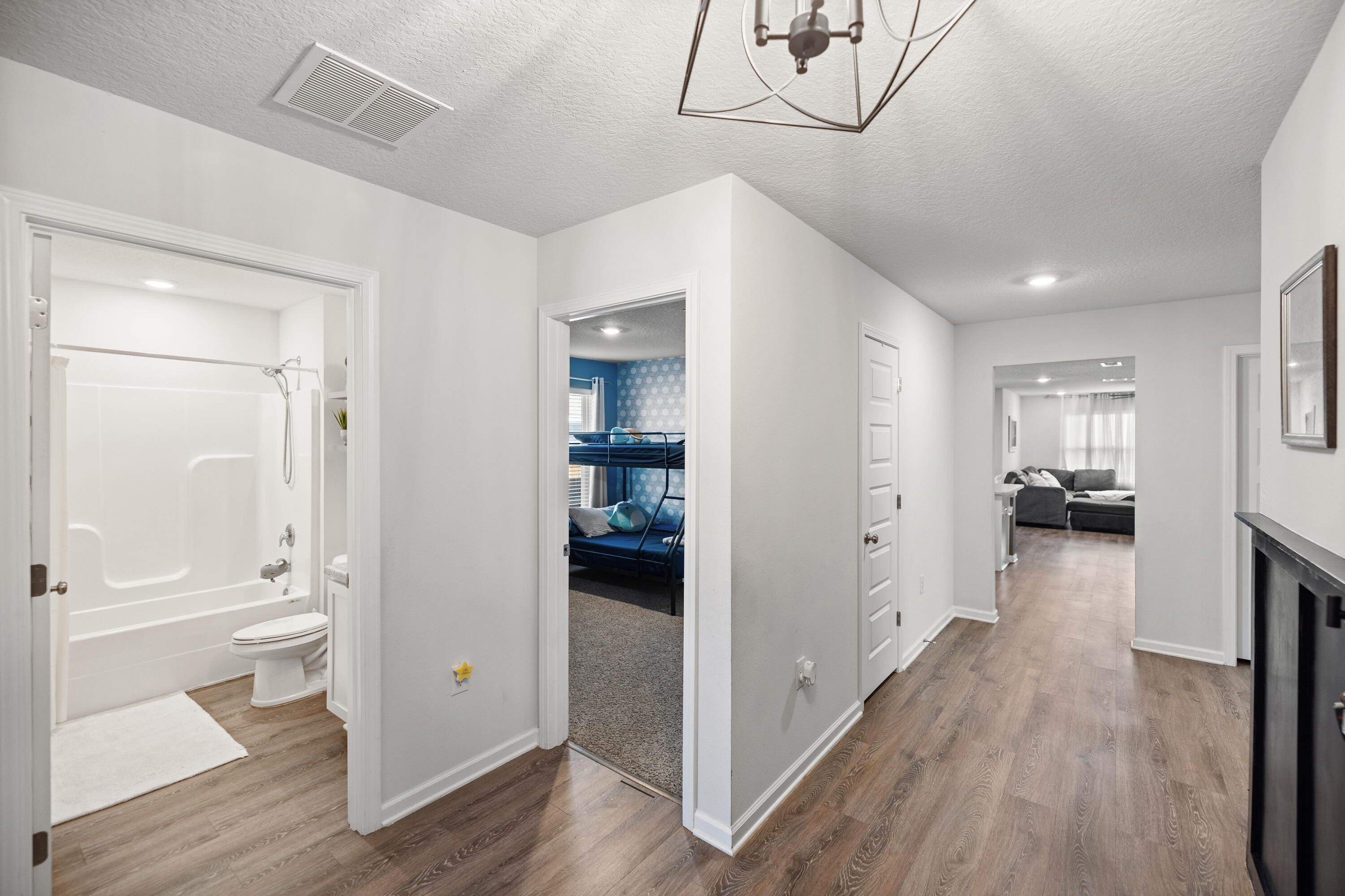 211 Laurel Hill Street Crestview, FL 32539 - Photo 6 of 60 211LaurelHillSt-Crestview-FL-022