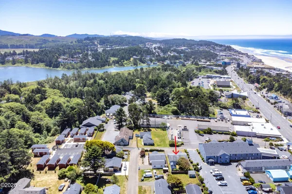 $425,000 | 1435 Northeast 10th Street, Lincoln City, OR 97367