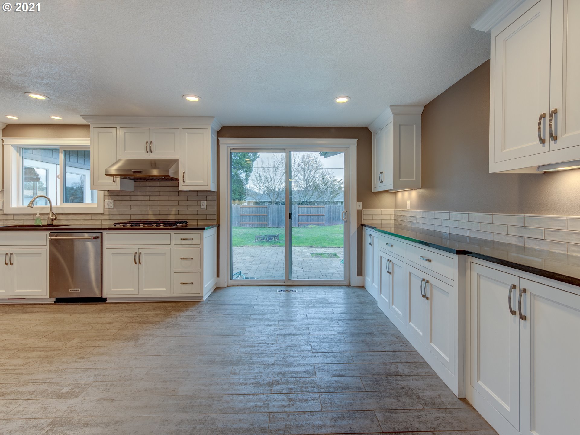 2491 16th Street Springfield, OR 97477 - Photo 7 of 28