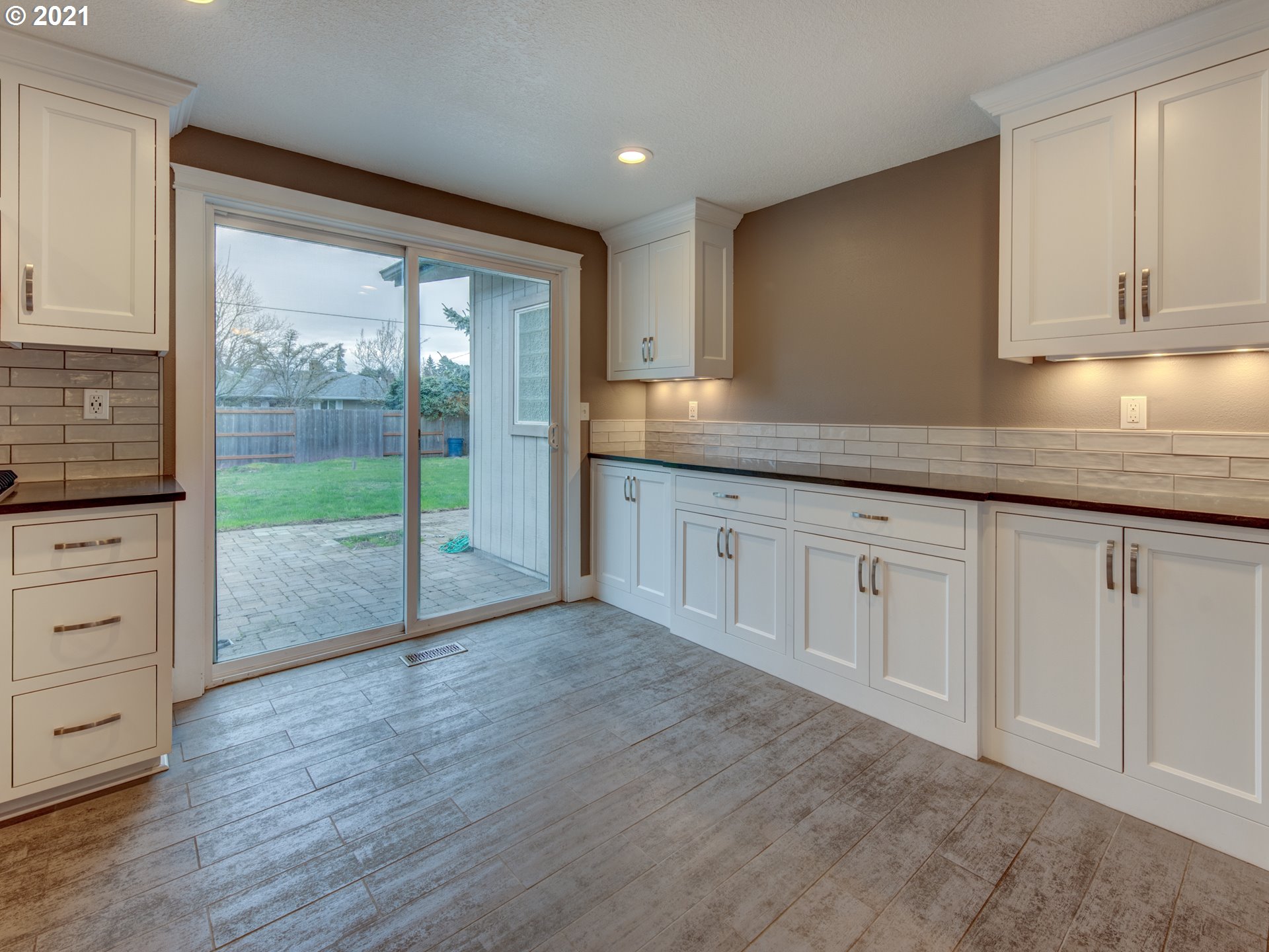 2491 16th Street Springfield, OR 97477 - Photo 8 of 28