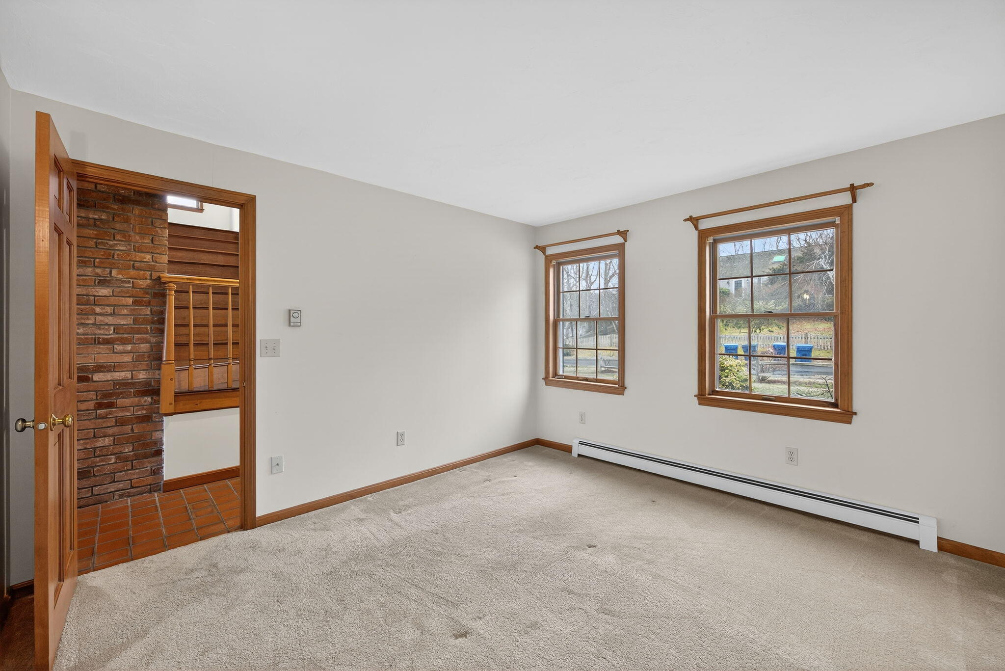4 Earl Road East Sandwich, MA 02537 - Photo 44 of 63 an empty room with windows