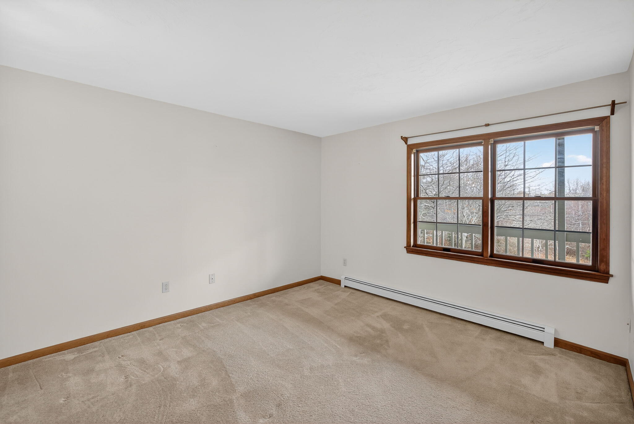 4 Earl Road East Sandwich, MA 02537 - Photo 47 of 63 an empty room with a window