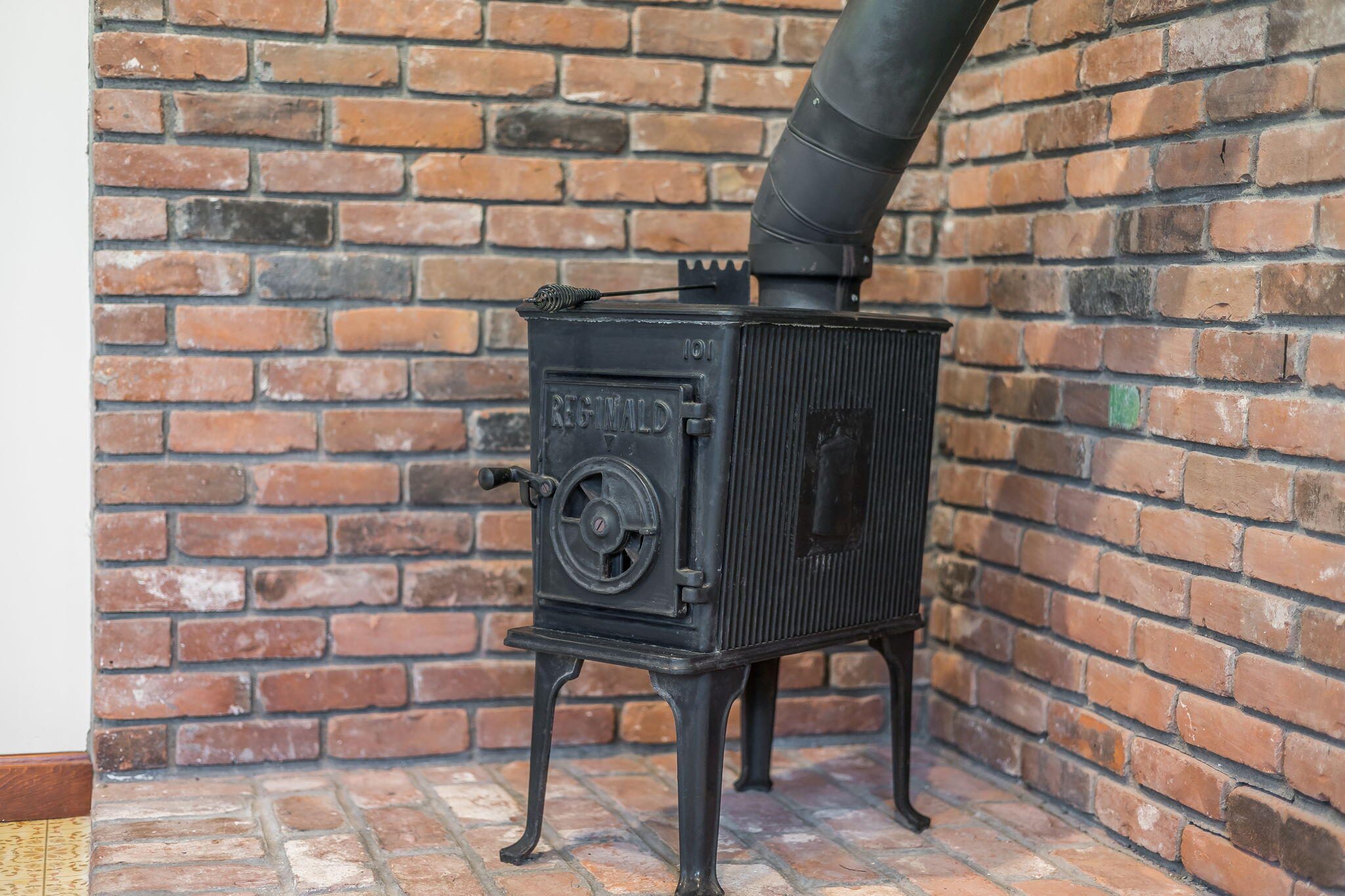 4 Earl Road East Sandwich, MA 02537 - Photo 8 of 63 106-BPF0A1917