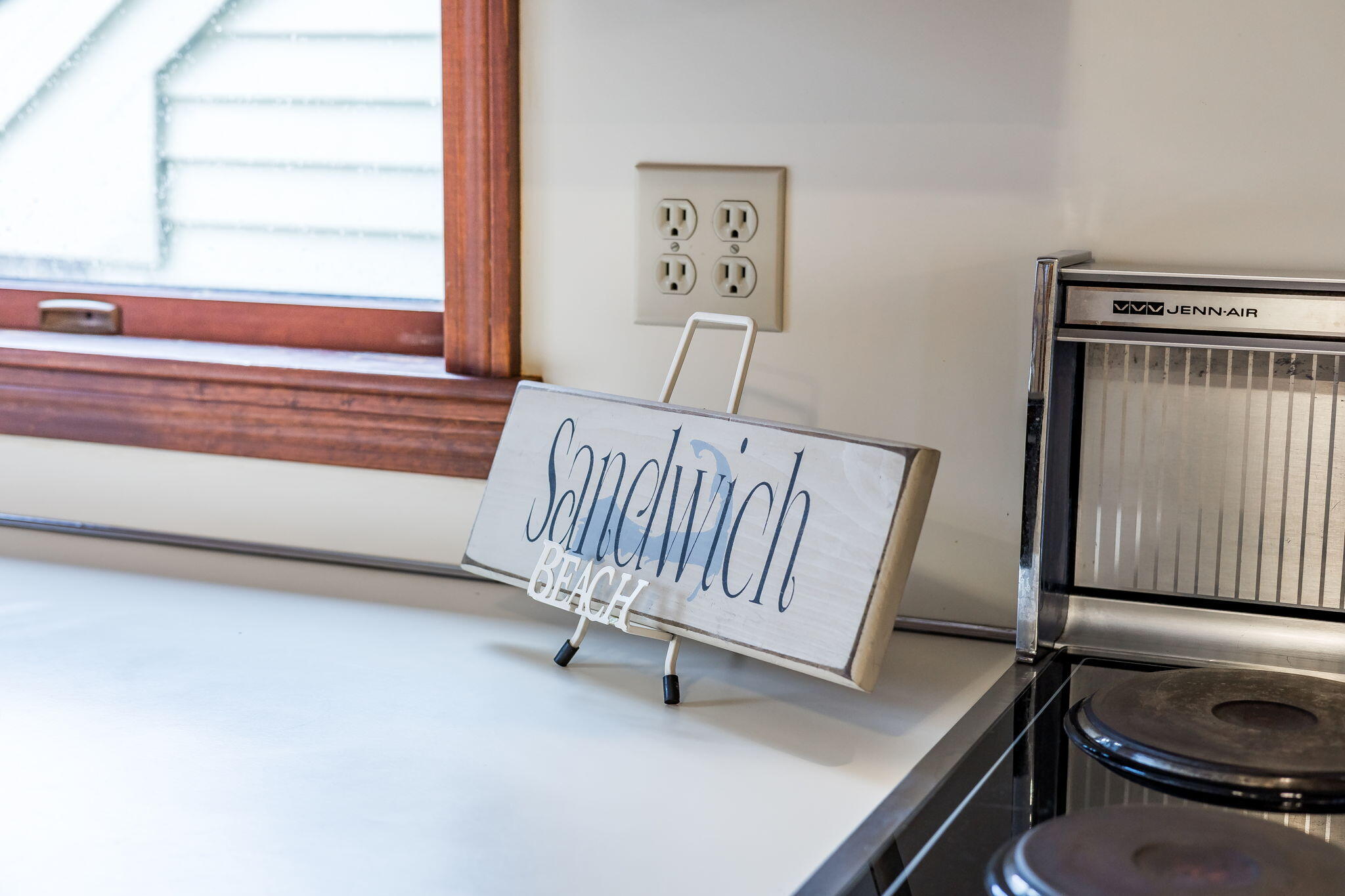 4 Earl Road East Sandwich, MA 02537 - Photo 9 of 63 104-BPF0A1914