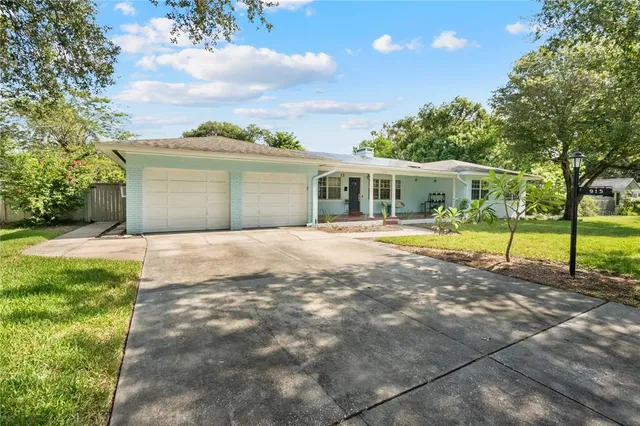 $900,000 | 915 Garden Drive, Winter Park, FL 32789