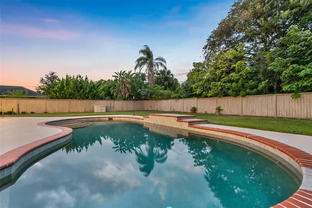 $900,000 | 915 Garden Drive, Winter Park, FL 32789