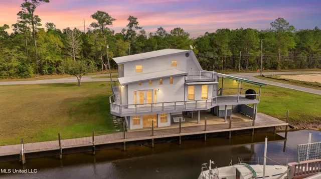 $839,000 | 10064 Everest Street, Bay St. Louis, MS 39520