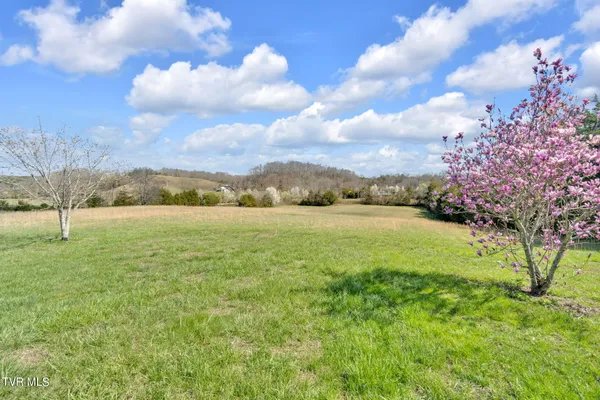 $899,000 | 545 McMillan Road, Midway, TN 37809