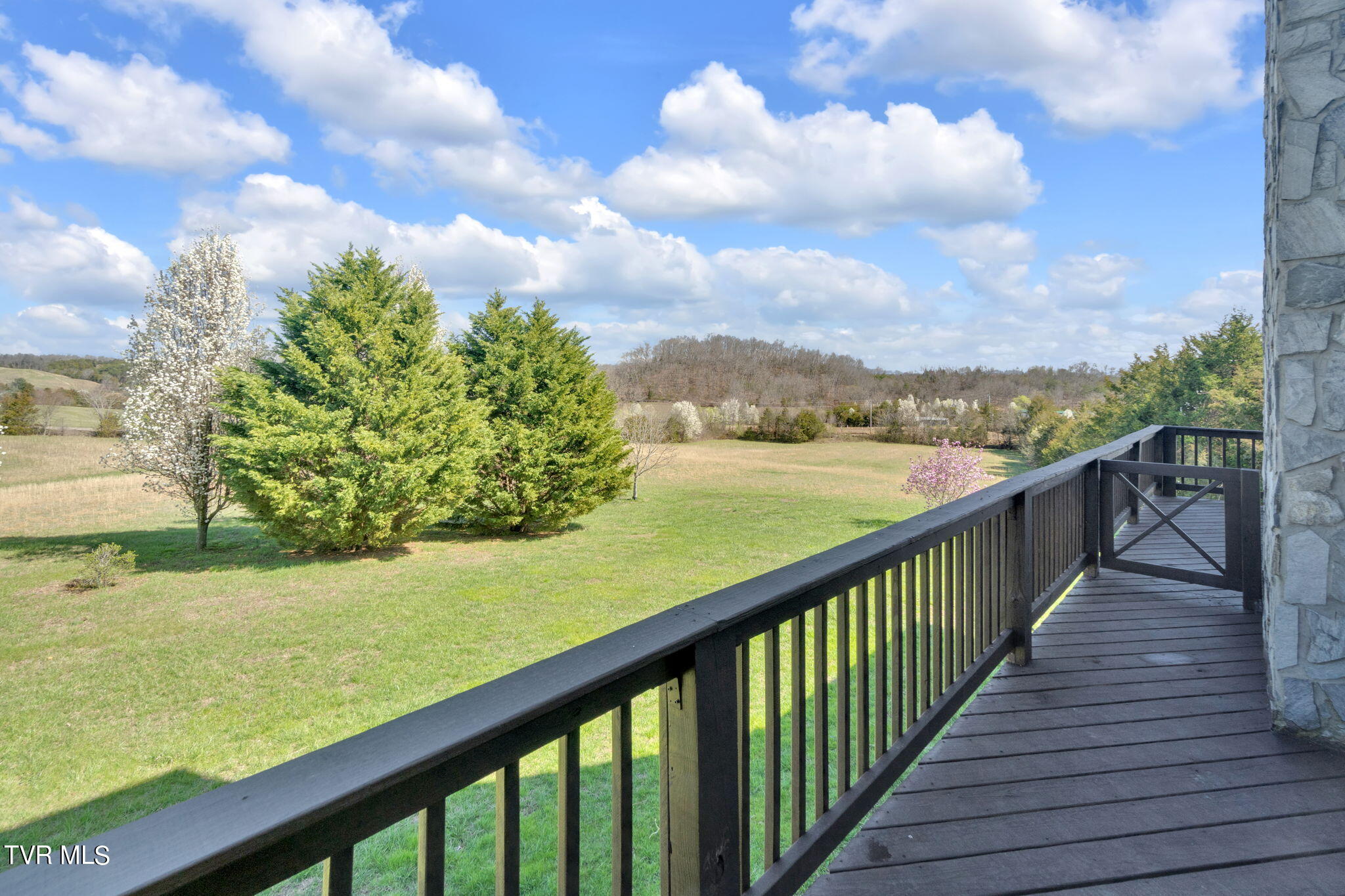 545 McMillan Road Midway, TN 37809 - Photo 16 of 57 Front deck view