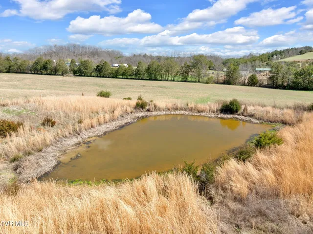 $899,000 | 545 McMillan Road, Midway, TN 37809