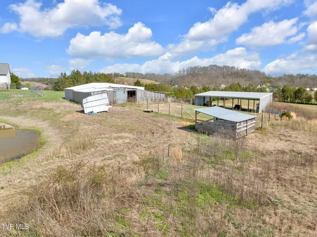 $899,000 | 545 McMillan Road, Midway, TN 37809