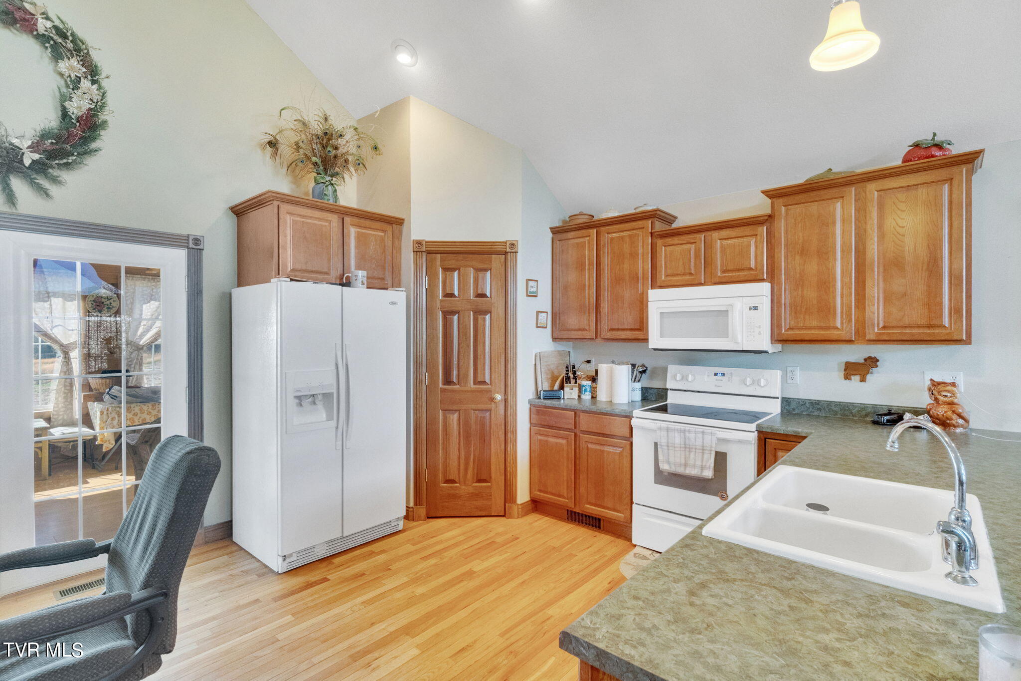545 McMillan Road Midway, TN 37809 - Photo 30 of 57 Kitchen