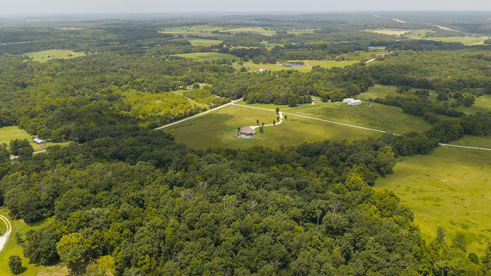 4164 South 77th Road Bolivar, MO 65613 - Photo 68 of 90 DJI_20260721130829_0200_D