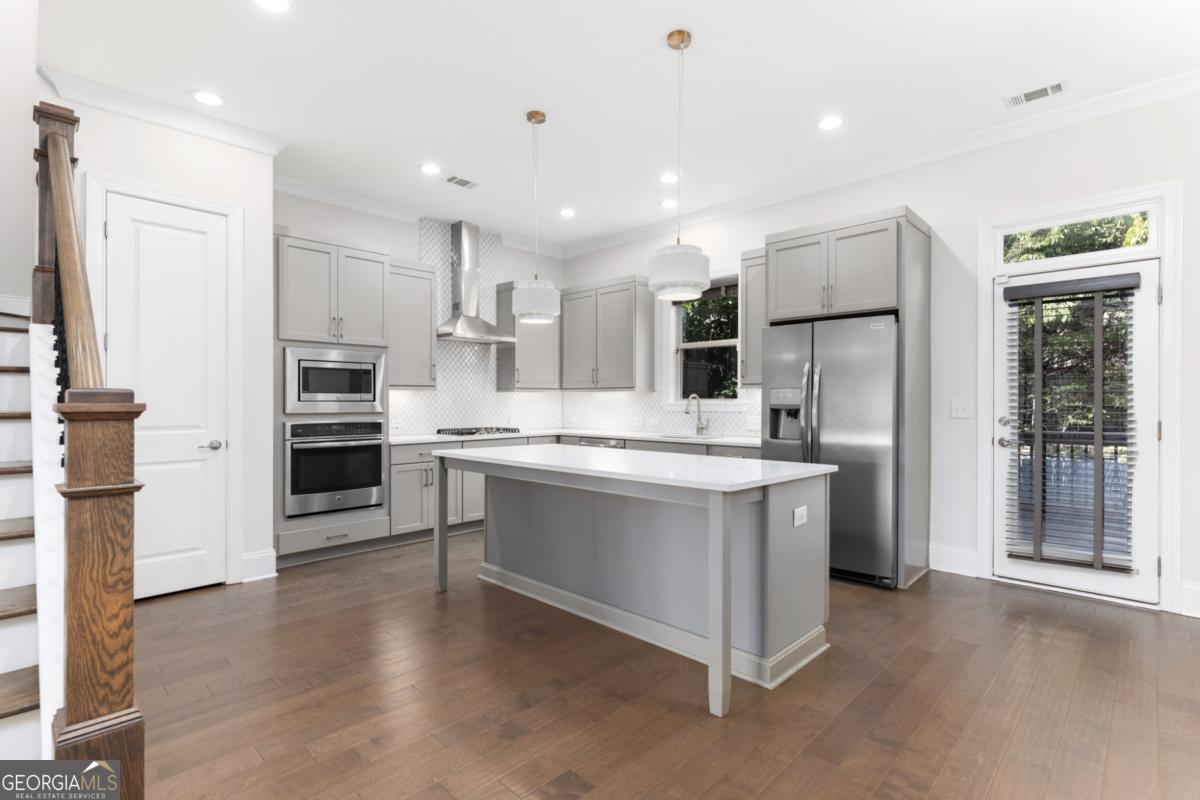 1394 Doublegate Drive Brookhaven, GA 30319 - Photo 3 of 56