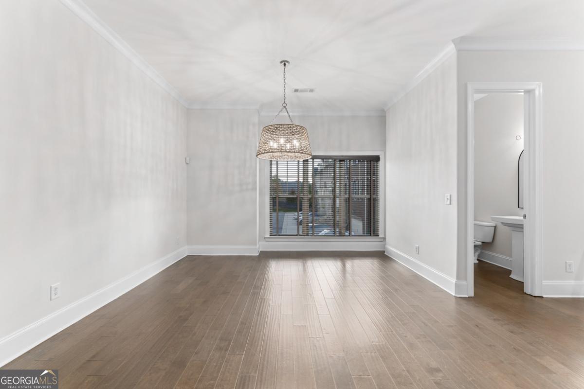 1394 Doublegate Drive Brookhaven, GA 30319 - Photo 5 of 56