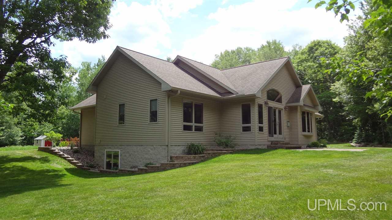 290 Chapel Ridge Road Marquette, MI 49855 - Photo 1 of 42 Gallery Image 1