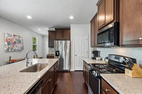 $325,000 | 11917 Cimaizon Drive, Austin, TX 78725