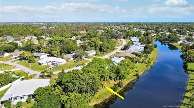 $499,900 | 2579 Southeast Leithgow Street, Port St. Lucie, FL 34952