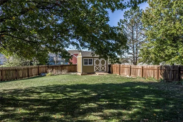 $370,000 | 980 West Elizabeth Street, Olathe, KS 66061